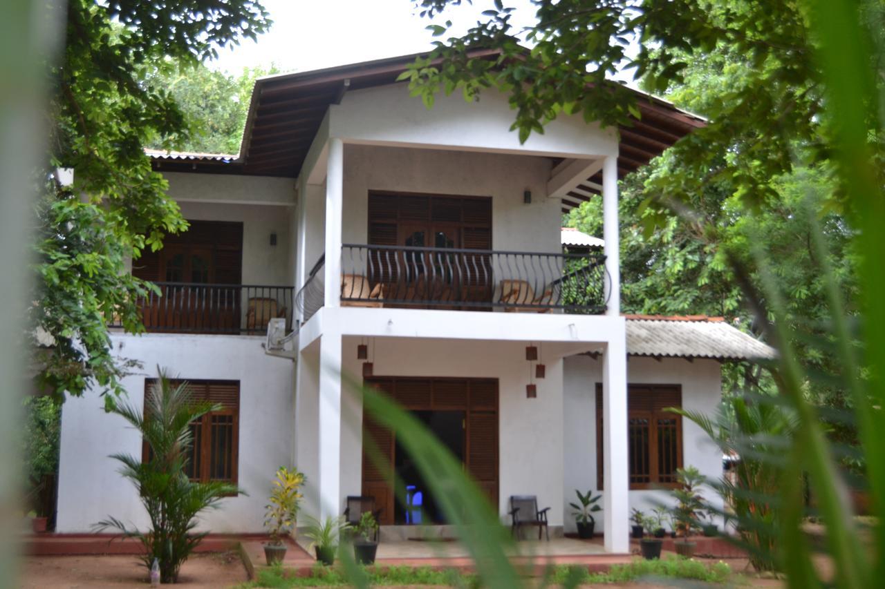 Nice To Meet Home Stay Habarana Bagian luar foto
